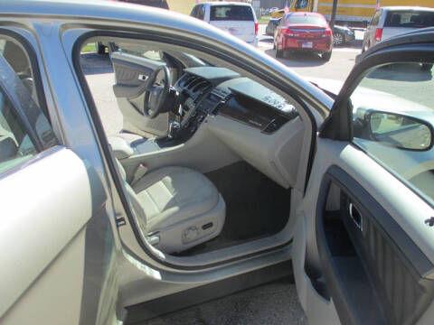 2011 Ford Taurus SEL