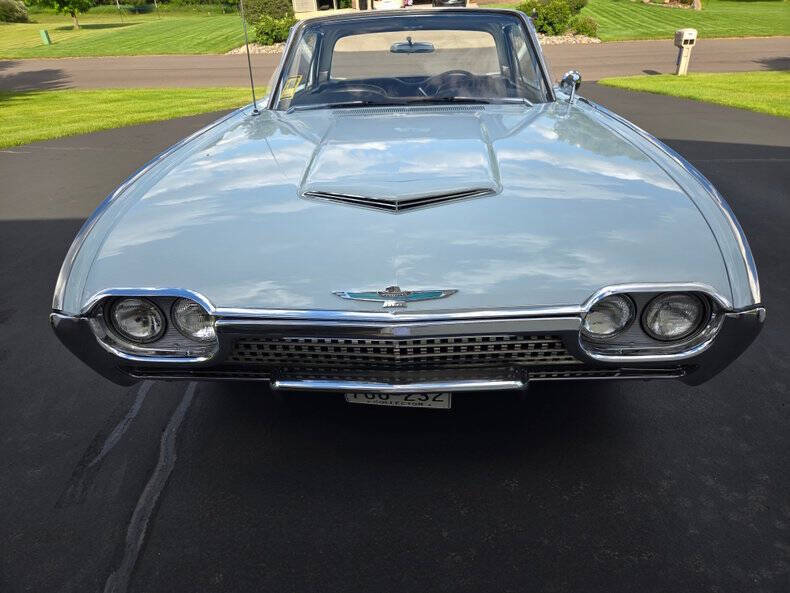 1962 Ford Thunderbird