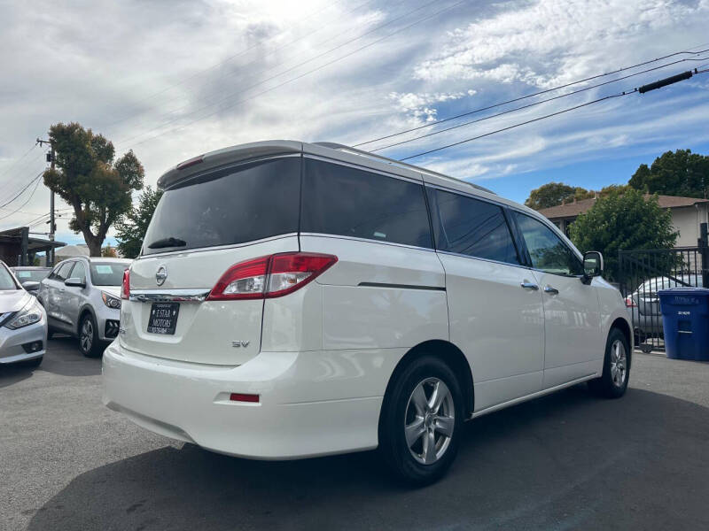 2017 Nissan Quest SV