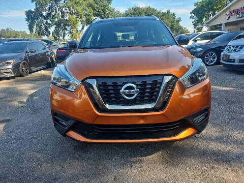 2019 Nissan Kicks SR