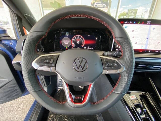 2025 Volkswagen Golf GTI SE