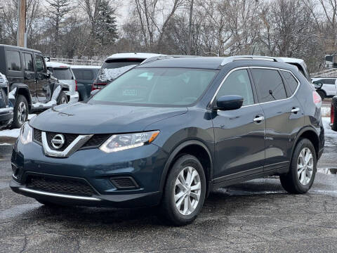 2016 Nissan Rogue for sale at North Imports LLC in Burnsville MN