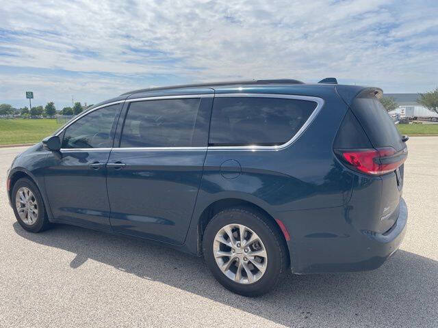 2022 Chrysler Pacifica Touring L