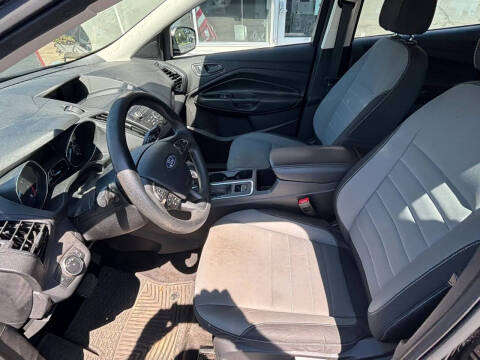 2017 Ford Escape S