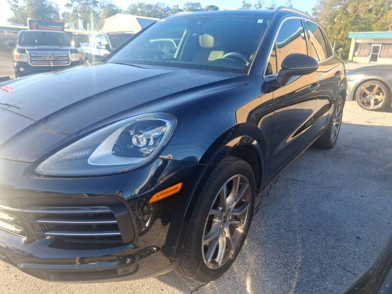 2019 Porsche Cayenne Base photo 3