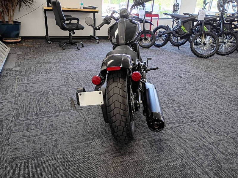 2025 Indian Scout Bobber