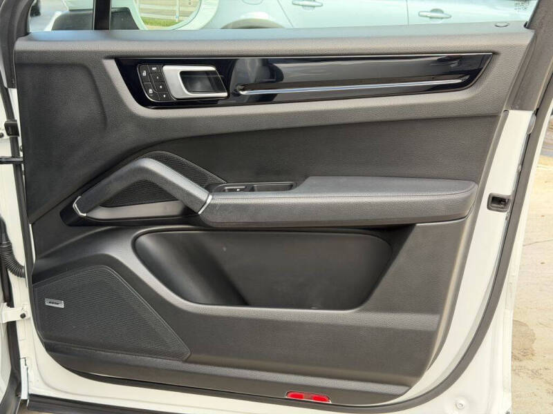 2022 Porsche Cayenne Coupe