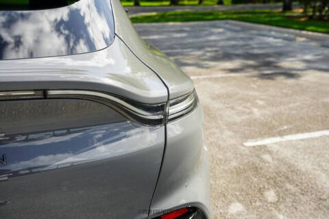 2021 Aston Martin DBX