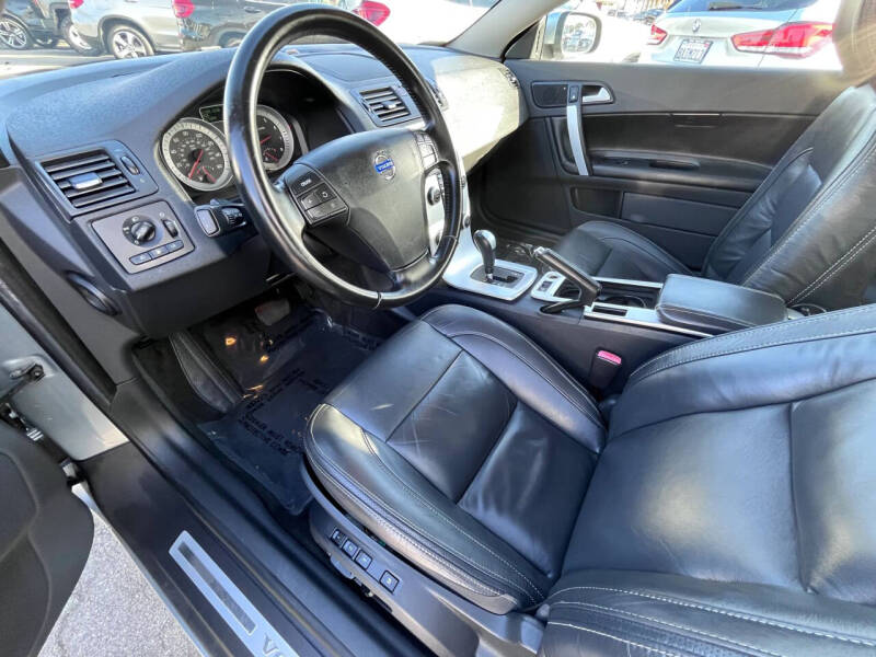 2011 Volvo C70 T5