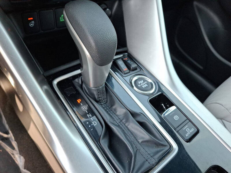 2022 Mitsubishi Eclipse Cross SEL