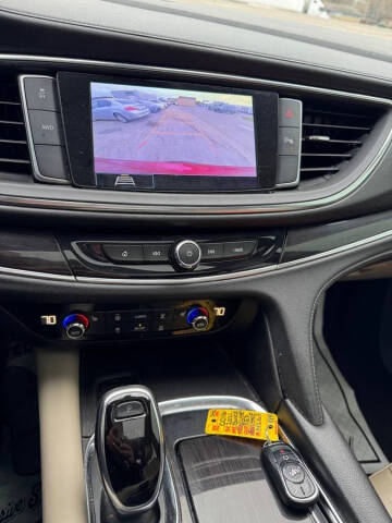 2021 Buick Enclave Essence