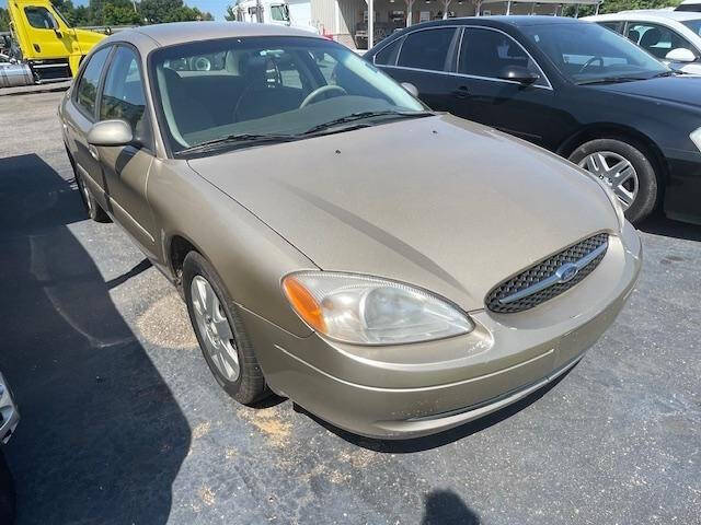 2000 Ford Taurus SE