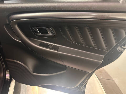 2011 Ford Taurus SHO