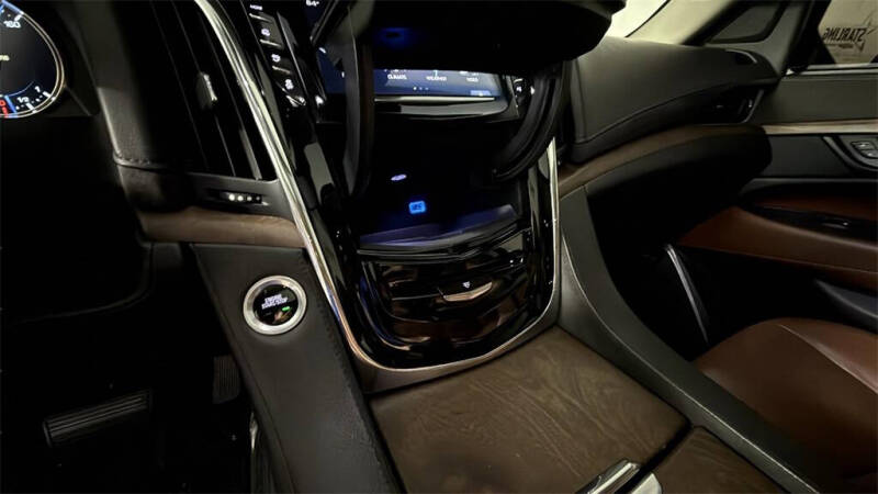 2017 Cadillac Escalade Premium Luxury