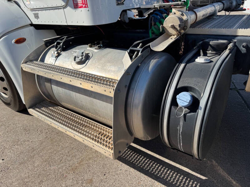 2013 Peterbilt 387