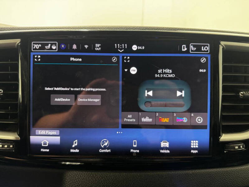 2025 Chrysler Pacifica Select