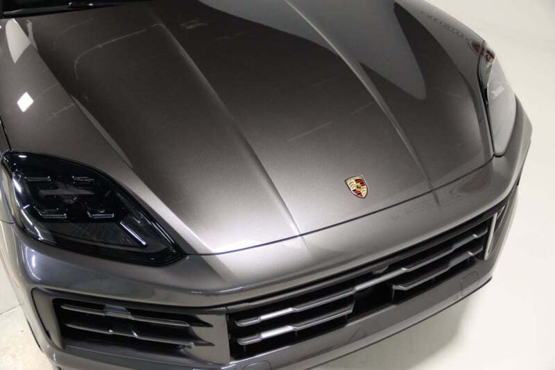 2024 Porsche Cayenne