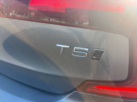 2018 Volvo S90 T5 Momentum