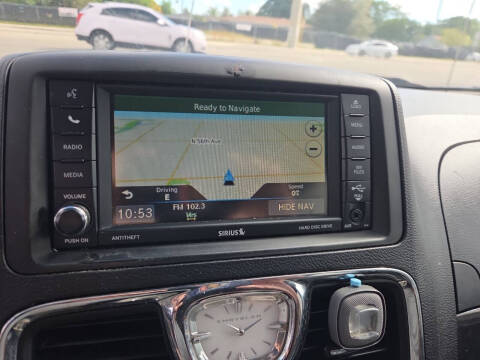 2014 Chrysler Town and Country Touring-L