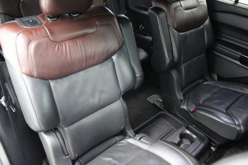 2021 Ford Explorer Platinum