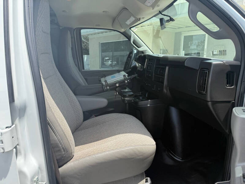 2019 Chevrolet Express 2500