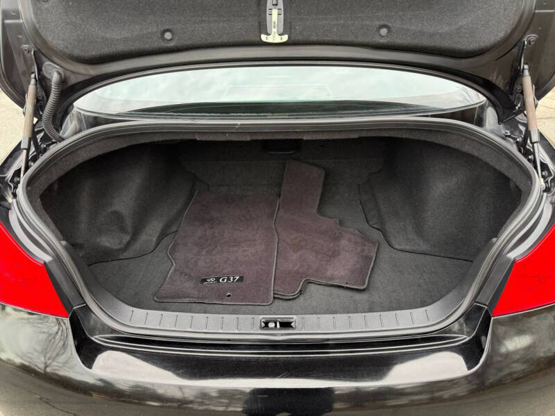 2013 Infiniti G37 Sedan Journey