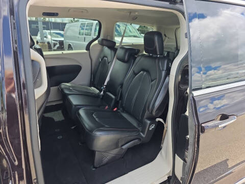 2018 Chrysler Pacifica Touring L
