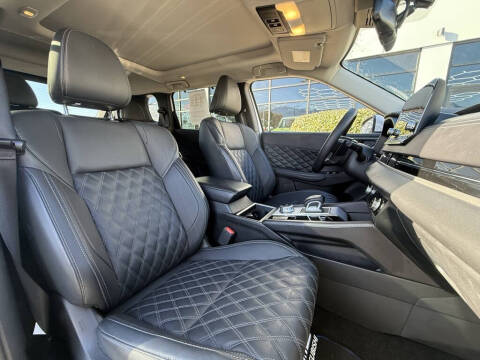 2025 Mitsubishi Outlander PHEV SEL