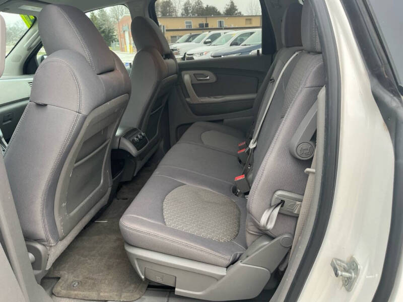 2012 Chevrolet Traverse LS