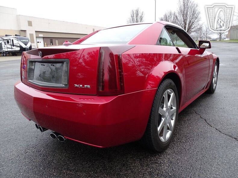 2005 Cadillac XLR