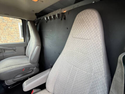 2016 Chevrolet Express 2500