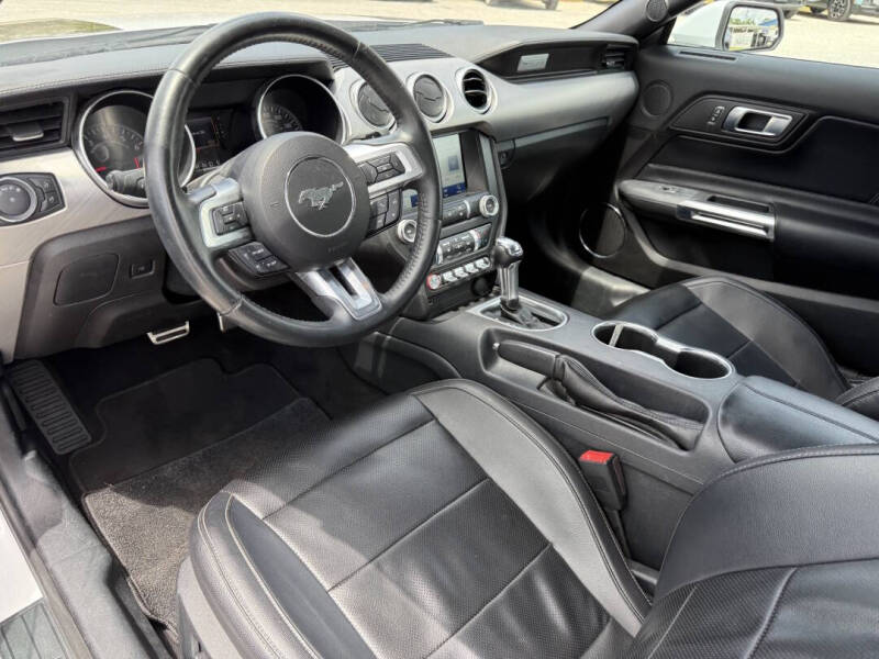 2021 Ford Mustang