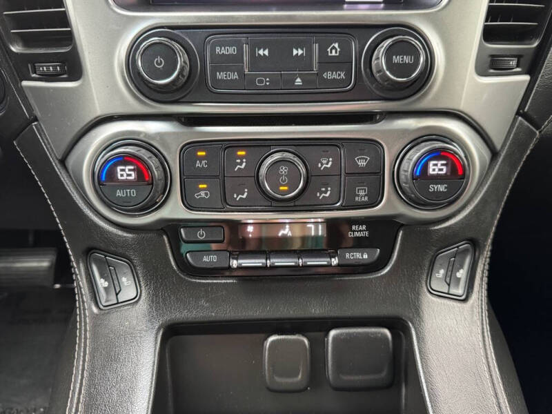 2017 Chevrolet Suburban LT