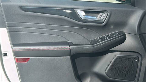 2025 Ford Escape Hybrid ST-Line