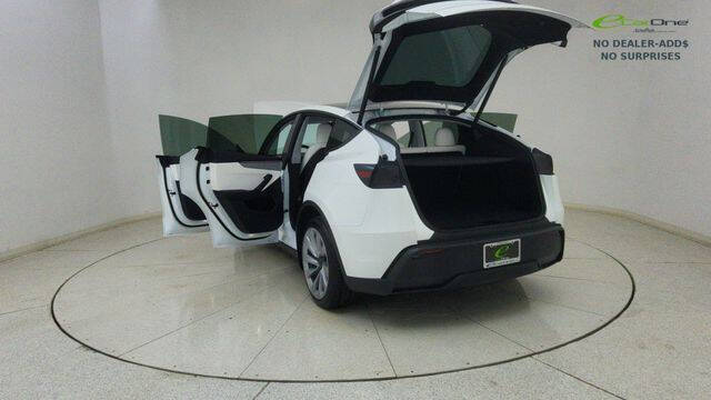 2026 Tesla Model Y Premium