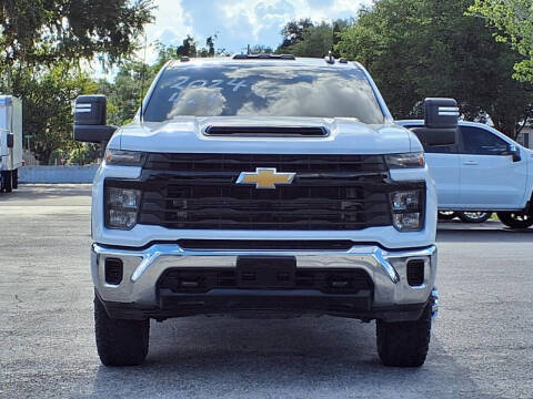 2024 Chevrolet Silverado 3500HD CC Work Truck