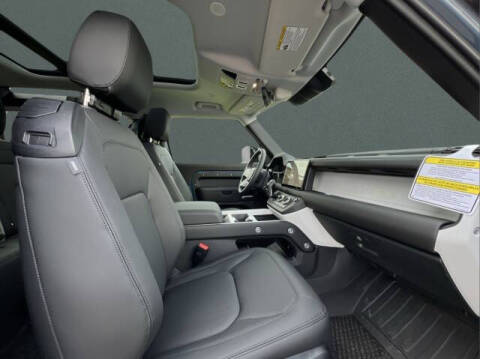 2025 Land Rover Defender 90 P300 S