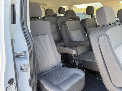 2023 Ford Transit 350 XLT