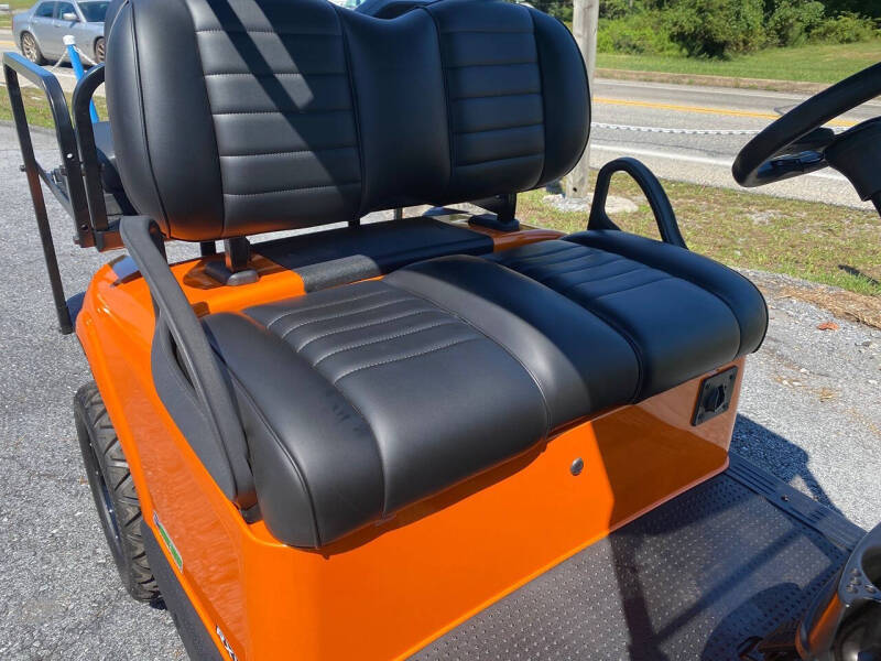 2020 E-Z-GO RXV