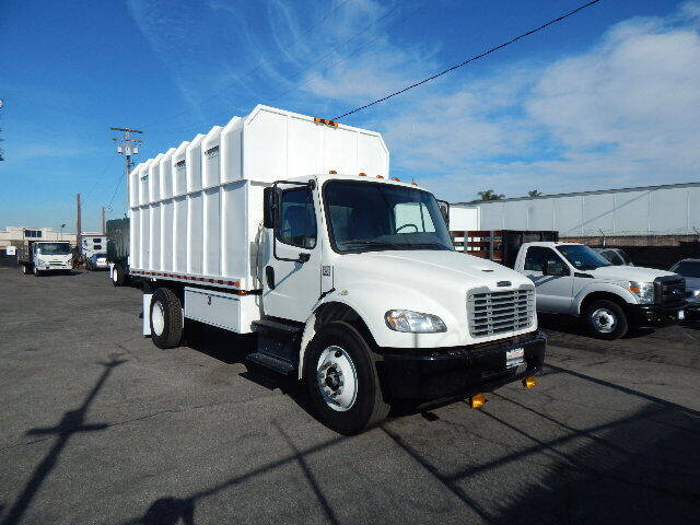 2019 Freightliner M2 106