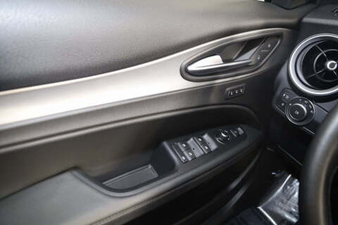 2023 Alfa Romeo Stelvio Veloce