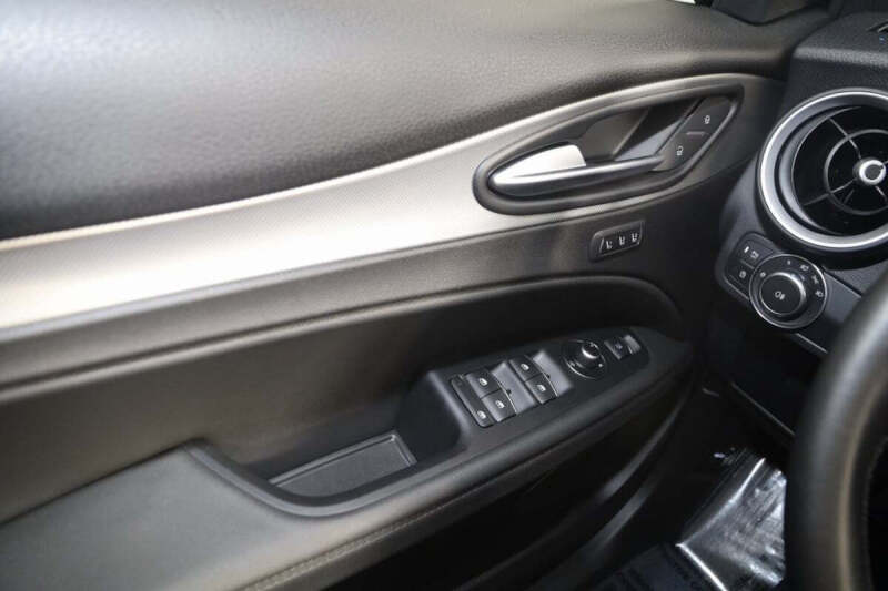 2023 Alfa Romeo Stelvio Veloce