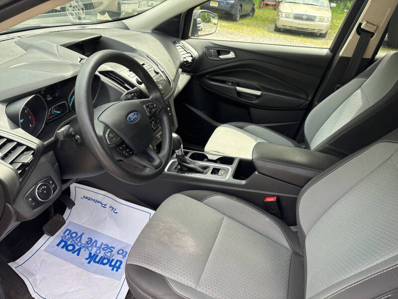 2017 Ford Escape SE - Photo 10