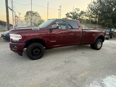 2022 RAM 3500 Laramie