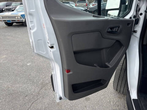 2023 Ford Transit 350 XLT