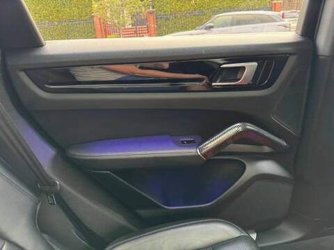 2019 Porsche Cayenne S