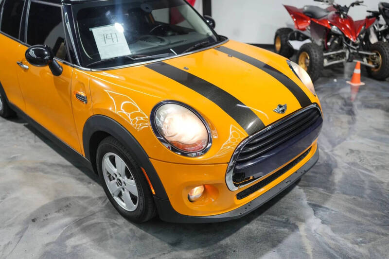 2016 MINI Hardtop 4 Door Cooper