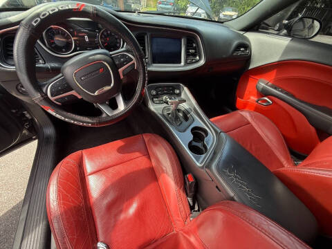 2018 Dodge Challenger SXT Plus