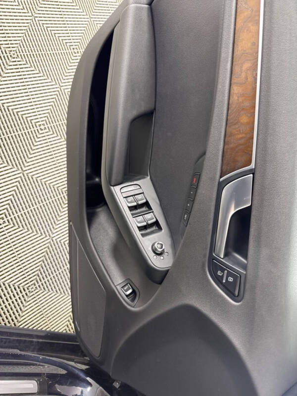 2014 Audi A4 2.0T quattro Premium Plus