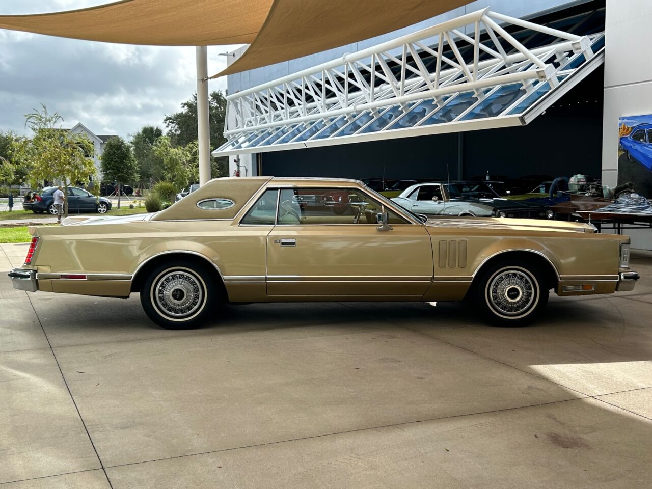 1979 Lincoln Mark V 4